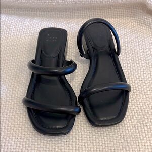Women's Black Flat Sandals